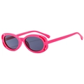 Gafas de sol ovales rosas con montura calada y lentes grises de estilo Y2K cyberpunk - Rosa Rojo
