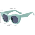 Occhiali da sole cat-eye oversize con montatura verde menta e lenti grigio scuro - Verde Menta