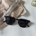 Classic black square children's sunglasses with UV400 lenses and metallic rivets - Black and Gray