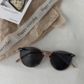 Lunettes de soleil enfant tendance couleur thé avec rivets et verres gris foncé - Champagne