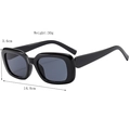 Occhiali da sole rettangolari neri spessi con larghezza 14,8 cm e altezza 3,6 cm - Nero