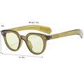 Occhiali da sole ovali rétro con montatura verde oliva trasparente e borchie - Verde oliva