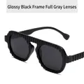 Gafas de sol cuadradas oversize negro brillante con textura ondulada y lentes grises - Marco Negro Brillante Lente Gris