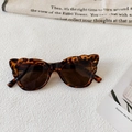 Detail of tortoise shell cat eye sunglasses frame with lens specifications 1015S - Leopard Print