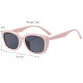 Lunettes de soleil œil-de-chat roses avec verres gris et dimensions pour look rétro - Rose Riz