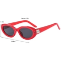 Retro rode ovale cat-eye zonnebril met zwarte glazen en zilveren metalen details - Rood