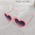 Pink heart-shaped sunglasses with wavy frames, gold metal temples and purple gradient lenses - Metal Leg Pink