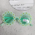 Occhiali da sole vintage per bambini con montatura verde chiaro e motivi di margherite - verde fresco
