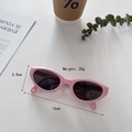 Klappbare Kinder-Sonnenbrille in Rosa mit Katzenaugen-Design und mattem Silikonrahmen - Rosa