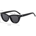 Gafas de sol cat-eye negras con detalles plateados y ancho de montura de 14,6 cm detalle - Negro