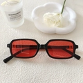 Lunettes de soleil rétro avec monture noire épaisse et verres rouges pour femmes - Monture noire verres rouges