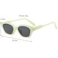 Cat-Eye-Sonnenbrille mit mintgrünem Rahmen und dunklen Gläsern für stilvollen UV-Schutz - Gelee Grün