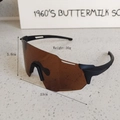 Detailed view of cycling sunglasses with 13cm width and 5.8cm height dimensions - Tea Lens