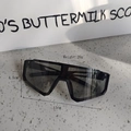 Detailed dimensions of the children's oversized sports sunglasses with 20g weight - Black Frame Light Grey