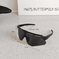 Detail of lightweight black sports sunglasses with dimensions 14cm width and 5cm height - Black
