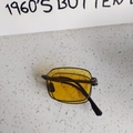 Retro polarized folding sunglasses with yellow lenses and black metal frames for men and women - Black and Yellow