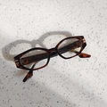 Geometrische Kinder-Sonnenbrille mit Schildpattmuster und UV400-Schutz-Gläsern - Schildpatt Weiße Linse (Schildpatt-Rahmen Klare Linse)