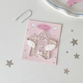 Sternförmiger Acryl-Fotohalter mit weißen 3D-Flügeln und einer weißen Perlenkette - Weiß