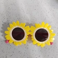 Occhiali da sole a girasole per bambini con petali gialli e stanghette rosa estivi - Girasole Giallo