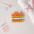 Detail eines süßen Acryl-Burger-Schlüsselanhängers mit Stern-Ausschnitten und Karabiner - Gelber Burger