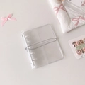 Makroansicht des transparenten PVC-Ringbuchs mit Gummiband für die Aufbewahrung von Nagelkunst - Weiß (Nur Schale)