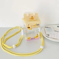 Detail der bananenmilch-karton-förmigen PVC-Umhängetasche mit gelbem Seilgurt - Gelbe Banane