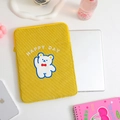 Flachbild von gelber Cord-iPad-Hülle mit niedlicher Bärenstickerei und Happy Day Text - Yellow Bear (kompatibel Mit 97-11 Zoll Ipads)