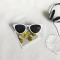 Occhiali da sole retrò cat-eye con montatura bianca e lenti nere stile vintage - Bianco Grigiastro