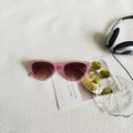 Retro cat-eye sunglasses with pink frosted frames and gradient lenses for women - Pink Frame Light Tea