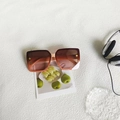 Oversized square sunglasses with gradient orange lenses and gold floral rivet details - Rice Pink