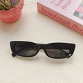 Square vintage sunglasses in black resin frame with KD97031 model code detail - Black and Gray