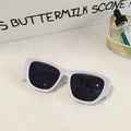 Chique witte cat-eye zonnebril met donkere glazen voor een retro mode-uitstraling - Retro Kattenoog Vierkant Rond Frame (白2)