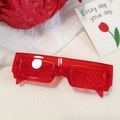 Lunettes de soleil rectangulaires rétro en rouge transparent avec monture épaisse mode - Style Rectangle Rouge Transparent