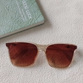 Lunettes de soleil carrées oversize avec monture thé transparente et verres dégradés bruns - Champagne