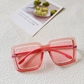 Modieuze oversized vierkante zonnebril in doorschijnend roze hars voor trendy strandstijl - Roze