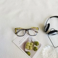 Retro cat-eye sunglasses with yellow and brown striped contrast frame for women - Striped Gray White Lens