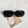 Glossy black square frame sunglasses with wide temples and dark lenses in vintage style - Black