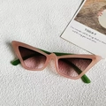 Occhiali da sole cat-eye rosa e verdi con lenti sfumate alla moda in stile candy - Montatura Rosa Asta Verde