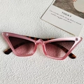Lunettes de soleil œil de chat rose translucide avec branches écailles - Léopard Rose Transparent