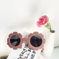 Sunflower shaped kids polarized sunglasses in dusty rose pink with dark lenses - Brown