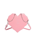 Roze hartvormige schoudertas met wit spinnenwebpatroon en zilverkleurige kettingdetail - Roze