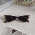 Vintage cat-eye sunglasses with translucent brown frames and dark gray lenses - Grey 14-Brown Translucent Vintage Cat Eye