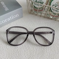 Chic retro square sunglasses in transparent gray with a stylish wide-frame design - Grey 25-Translucent Grey Vintage Large Square
