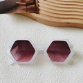 Modische Oversize-Sechskant-Sonnenbrille mit mattweißem Rahmen und violetten Verlaufsgläsern - Gelee-Weiß