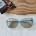 Lunettes de soleil oversize bleues à la mode avec verres jaunes et détails dorés - Bleu