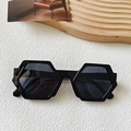 Modische schwarze sechseckige Sonnenbrille für Damen mit modernem geometrischem Rahmendesign - Schwarz