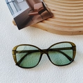 Oversize vintage sunglasses in translucent olive green with clear light green lenses - Transparent Green