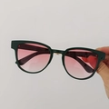 Champagne fashion sunglasses with green frames and pink gradient lenses for women - Green Frame Pink Lenses