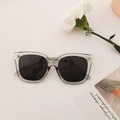 Lunettes de soleil carrées oversize gris transparent avec étoiles dorées - Gris Transparent