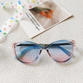 Occhiali da sole cat-eye da donna con montatura rosa e lenti sfumate blu e rosa - Blu Rosa